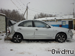 Битый автомобиль Nissan Almera Classic